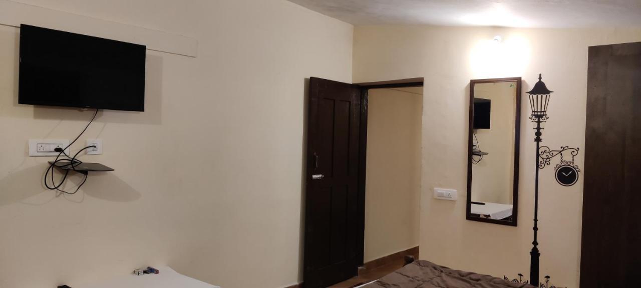 Kollanoor Guest House Мадікері Екстер'єр фото