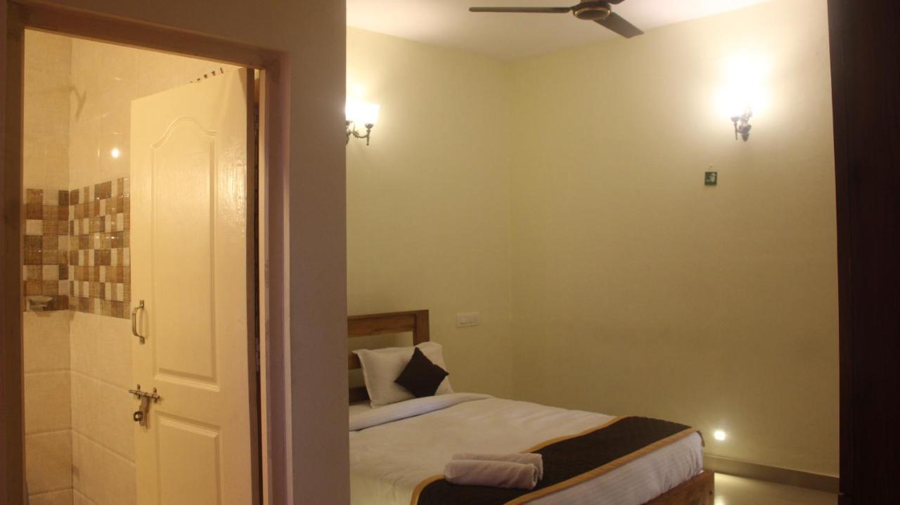 Kollanoor Guest House Мадікері Екстер'єр фото