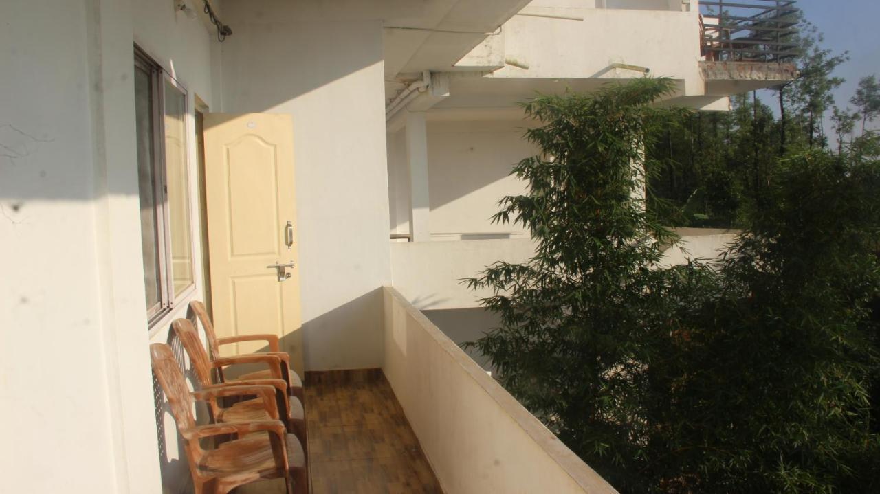Kollanoor Guest House Мадікері Екстер'єр фото