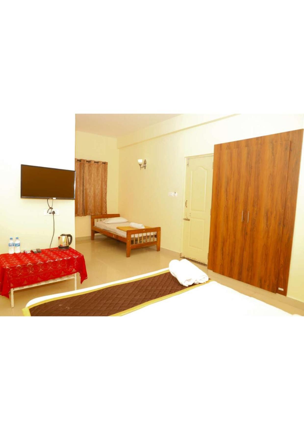Kollanoor Guest House Мадікері Екстер'єр фото